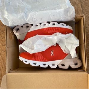 NEW IN BOX: On Cloudflyer